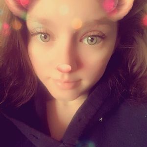 Meet your Posher, Hayley